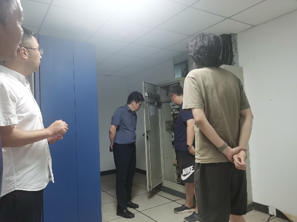 勾引色情