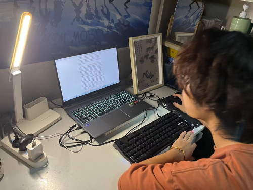 勾引色情